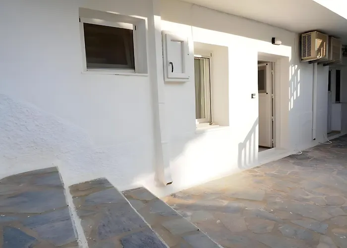 Mitropolis Apartment