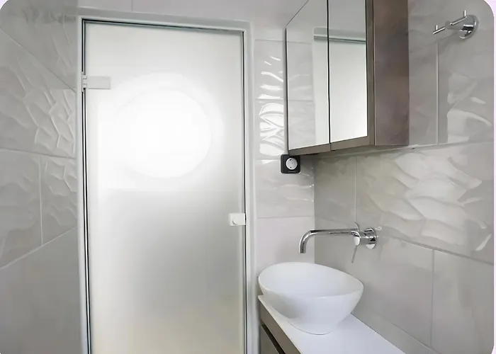 Mitropolis Apartment